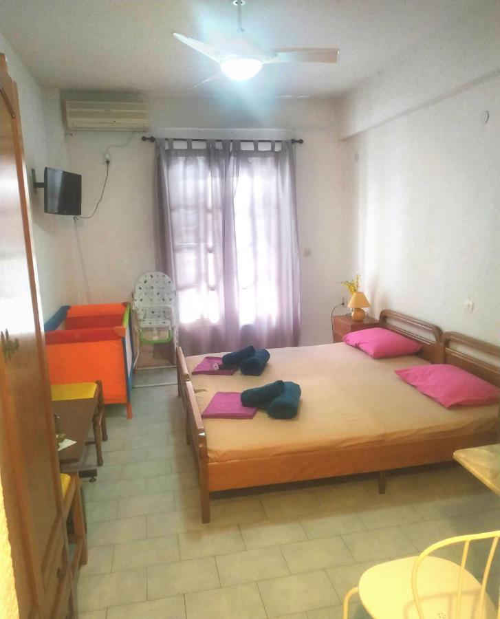 Hotel Agni -Enoikiazomena Diamerizmata Kallithea  Zewnętrze zdjęcie
