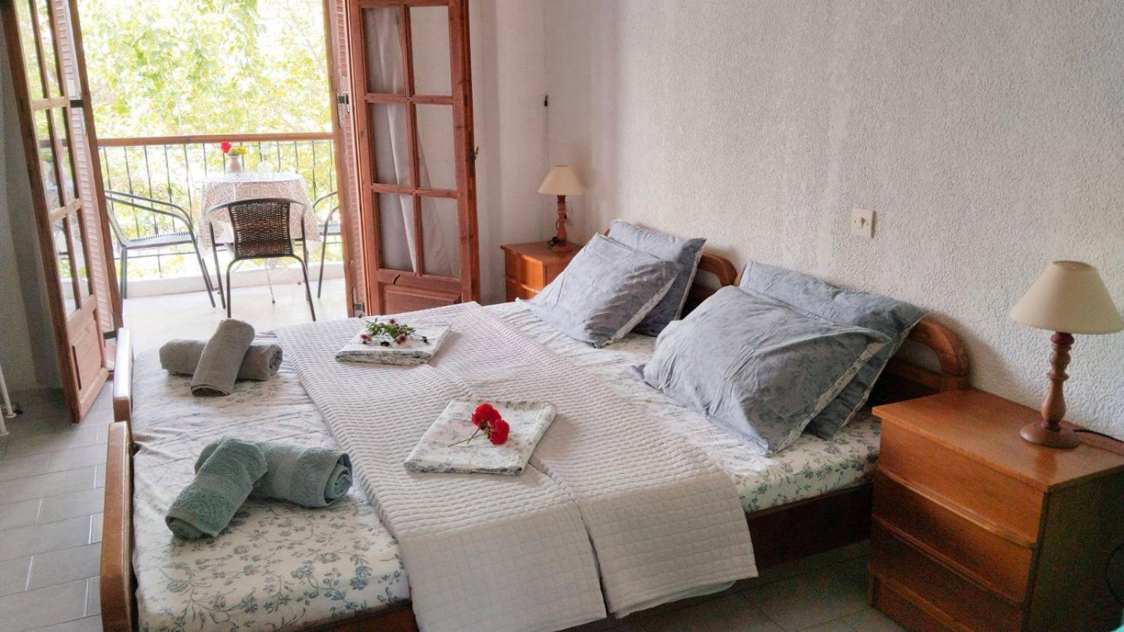 Hotel Agni -Enoikiazomena Diamerizmata Kallithea  Zewnętrze zdjęcie